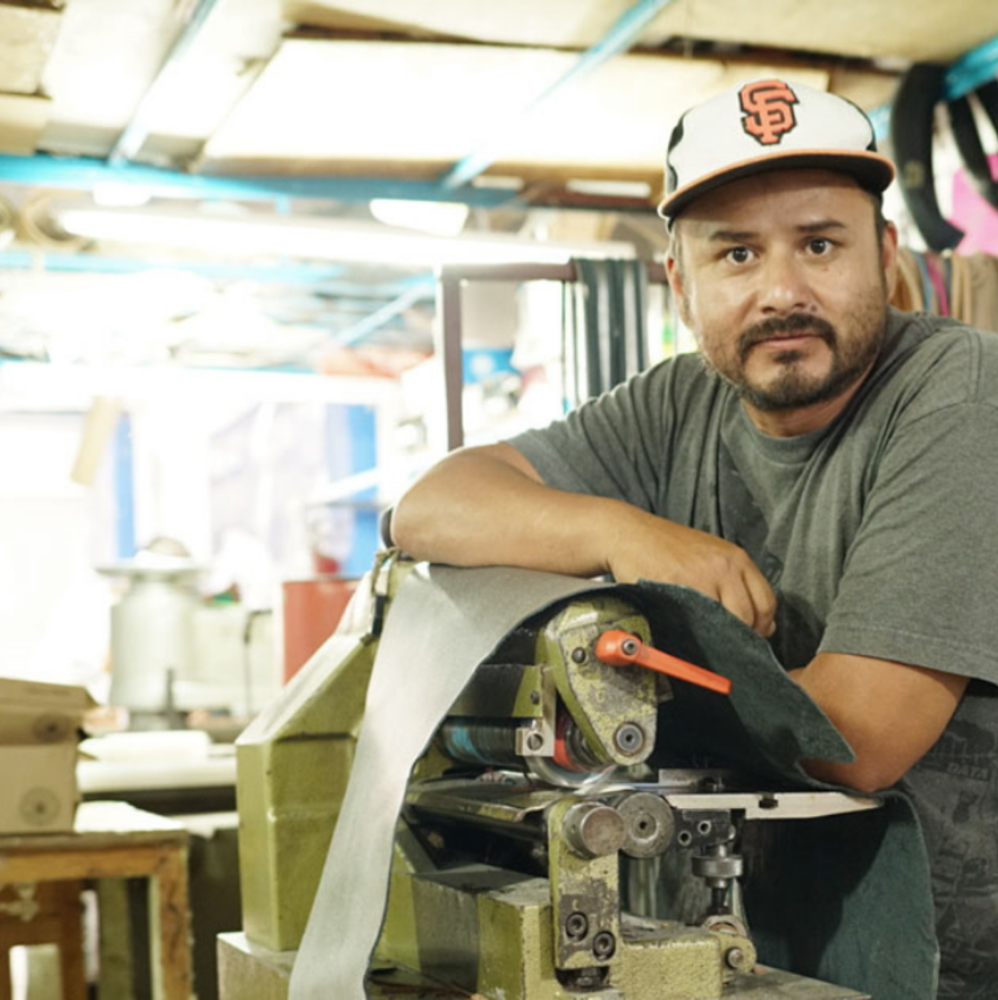 Cano Huarache Workshop Handwerker Gabriel