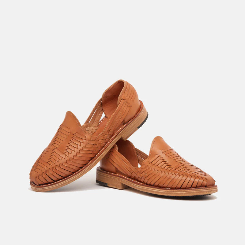 Cano Mara Cognac traditional mexican huarache side and front view