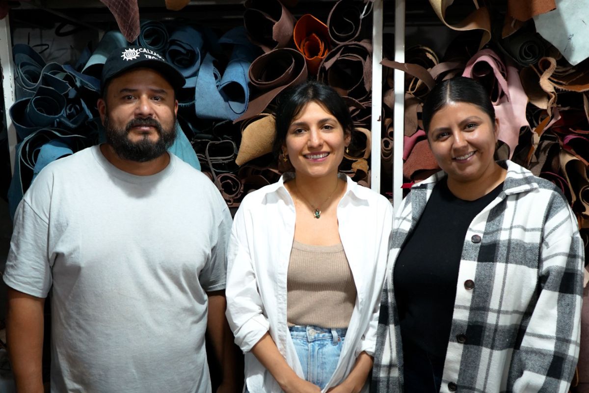 Cano artisans visit in huarache workshop - Mexico