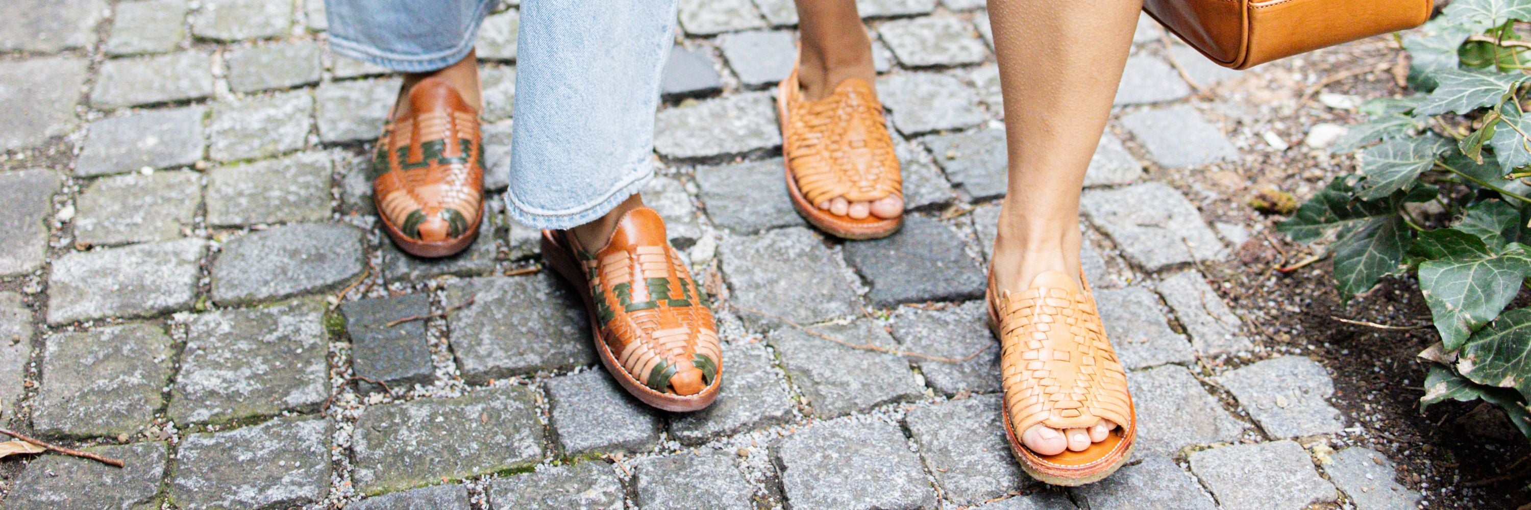 Traditionally and fairly made huaraches for woman CANO