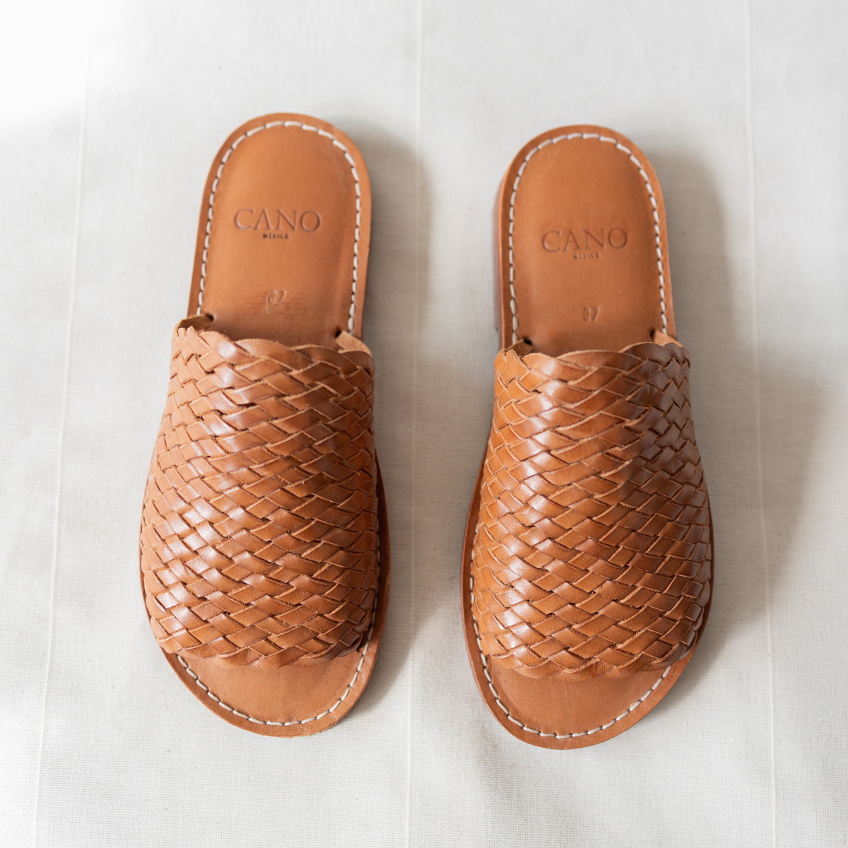 Cano Laura Sandal Cognac sustainable huarache top view