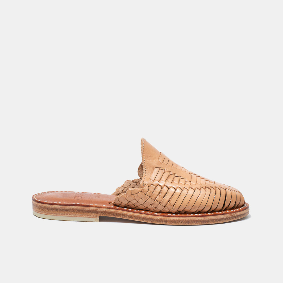 Side view of Emma sustainable mule beige - CANO