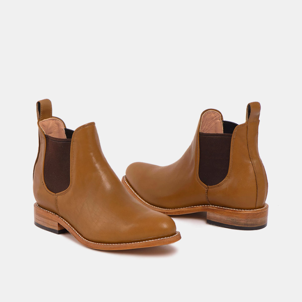 Cano Maria Chelsea Cognac eco-friendly boot front and back view