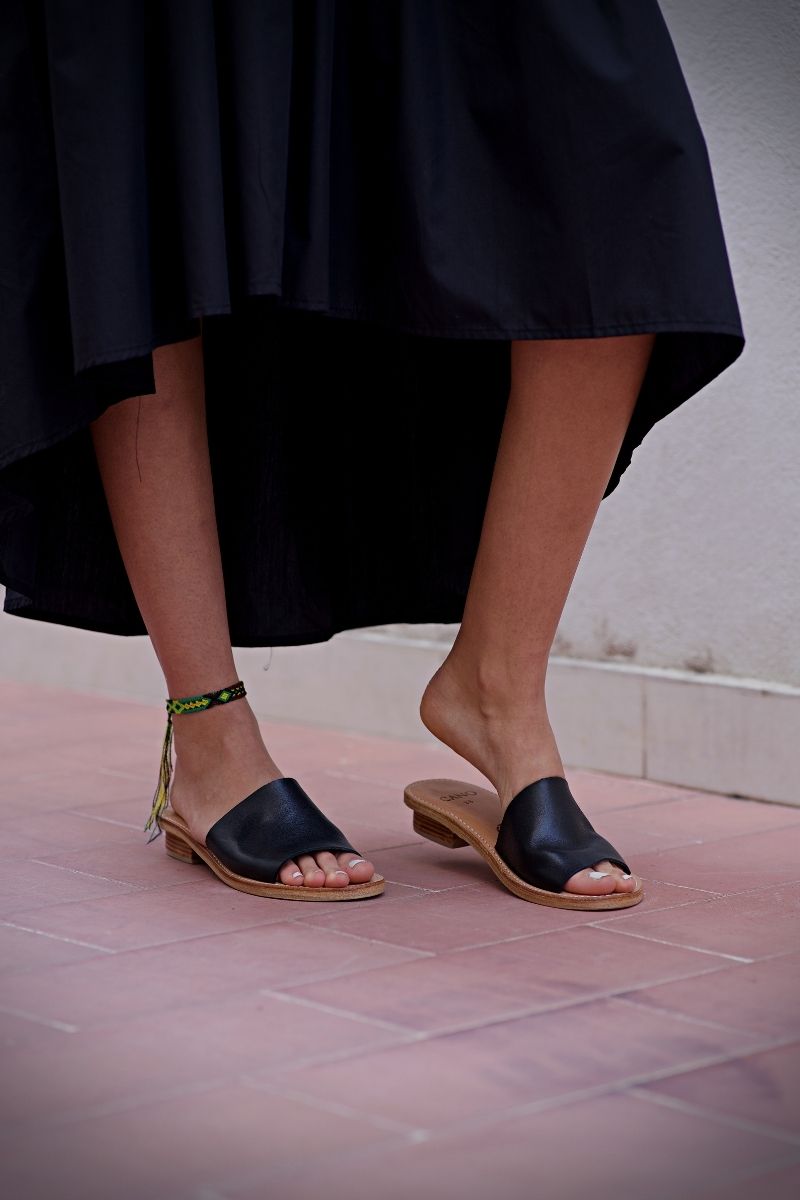 Cano Ximena Black mexican sandal lifestyle view